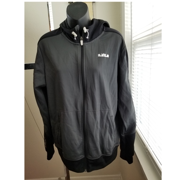 Nike Other - Nike lebrón therma fit hoddie side Medium.